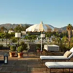 Cozy Studio With Franklin Village View - 30 Day Minimum Stay